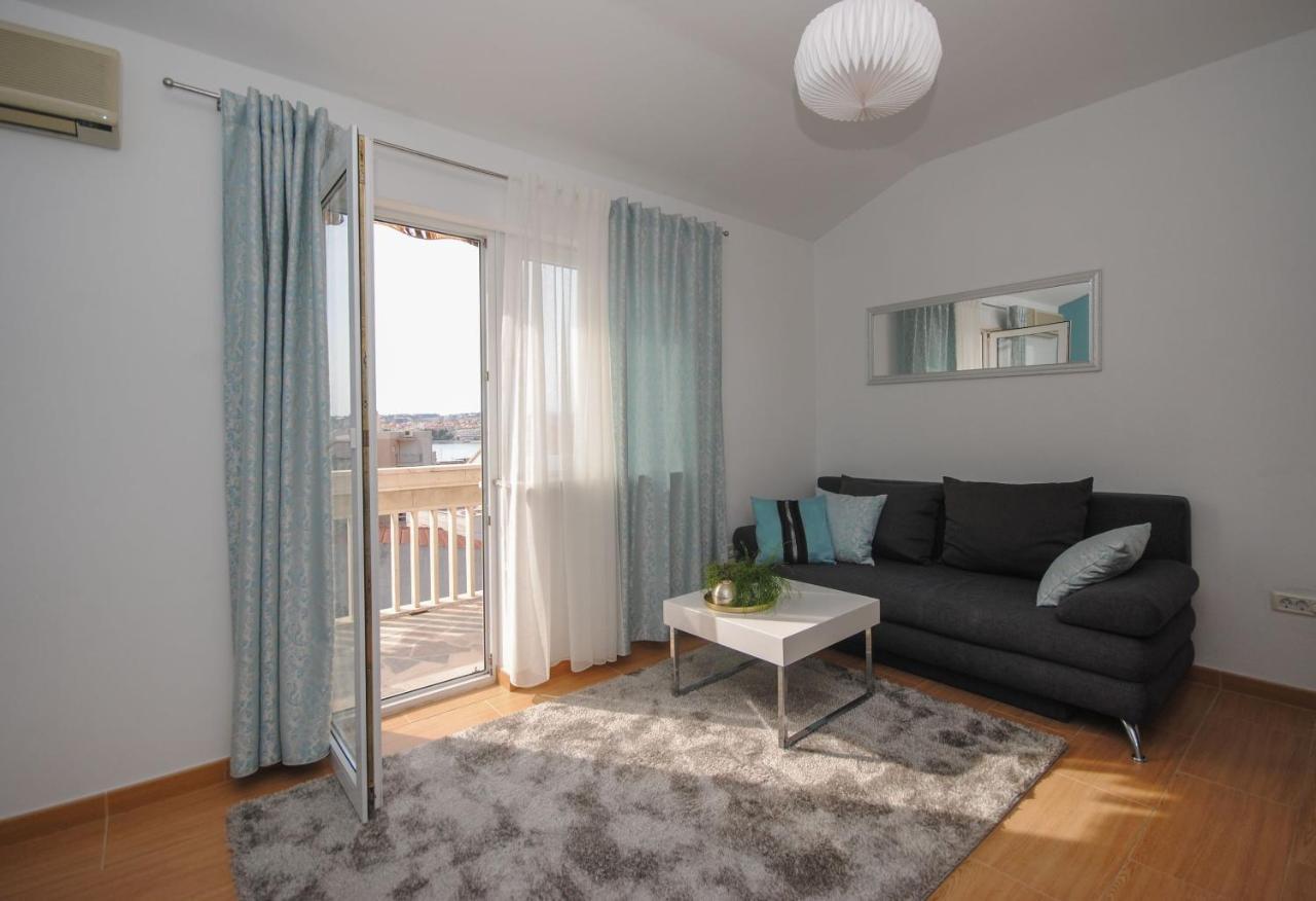 Apartment Tina Podstrana Exterior photo
